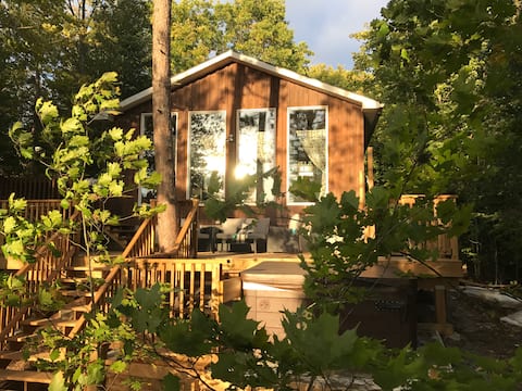 The Squirrel Away - Hot Tub/Sauna/Sunset Views