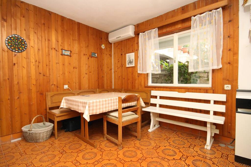 Dining room, Surface: 9 m²