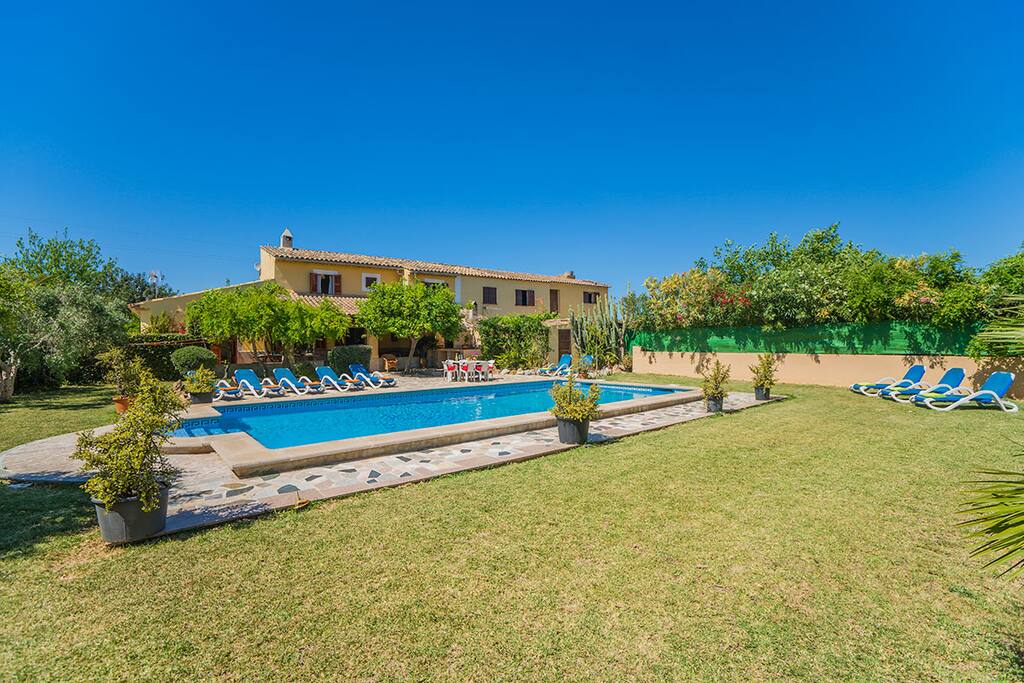 Pool Area 1-5