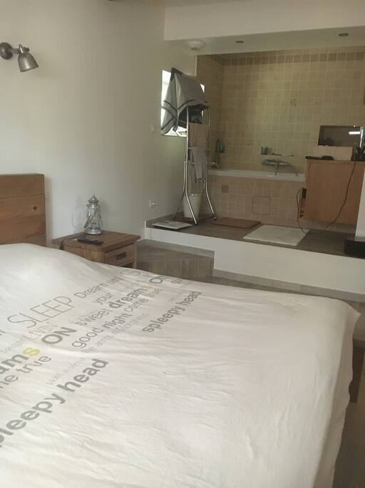chambre avec salle de bain
