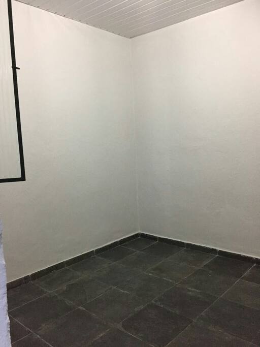 Quarto amplo