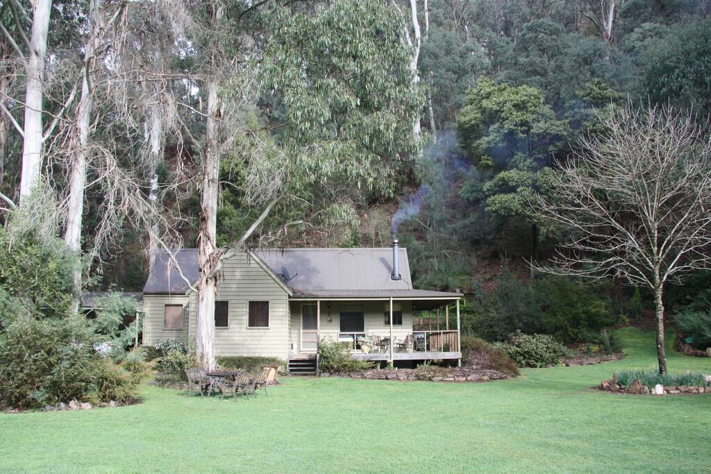 Cosy, private unique setting