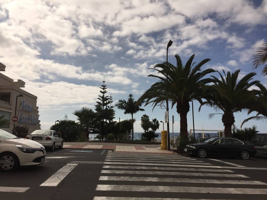 a 4 minutos del mar
just 4 min away to the sea