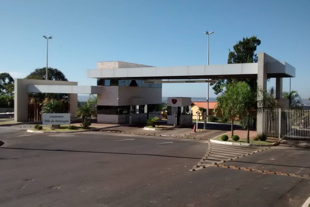 Entrada do Condomínio