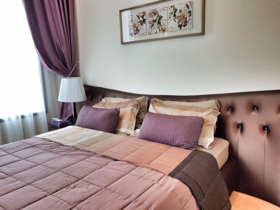 King-size bedroom with quality mattress