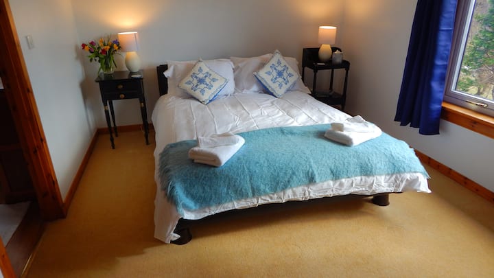 Cruachan Holiday Home | Master Bedroom