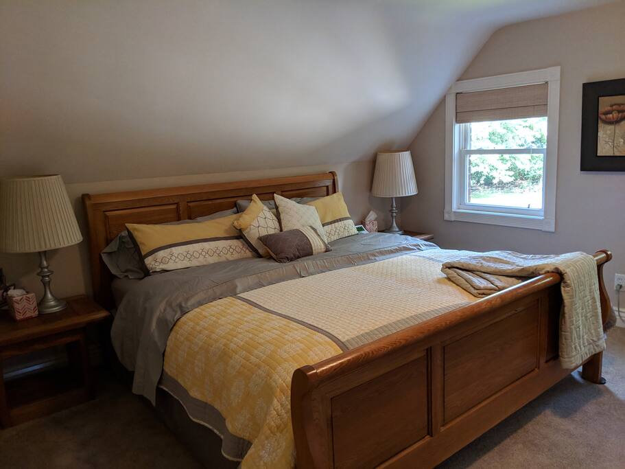 King Bedroom with Day Bed