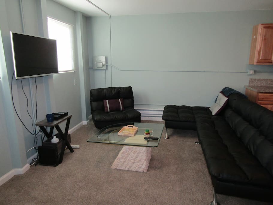great place to relax and plan your next adventure. couch, chaise, and chair all can be reclined to "chill" or folded out for extra sleeping room.