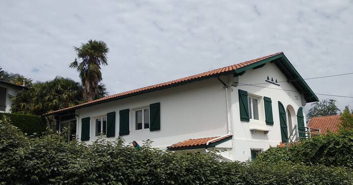 Maison Rénovée Proche Du Centre, Vue Sur La Rhune - Ciboure