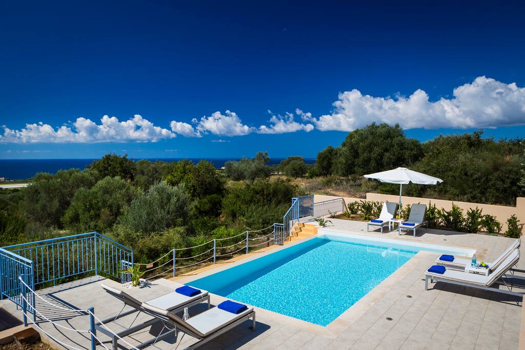 pool and view
