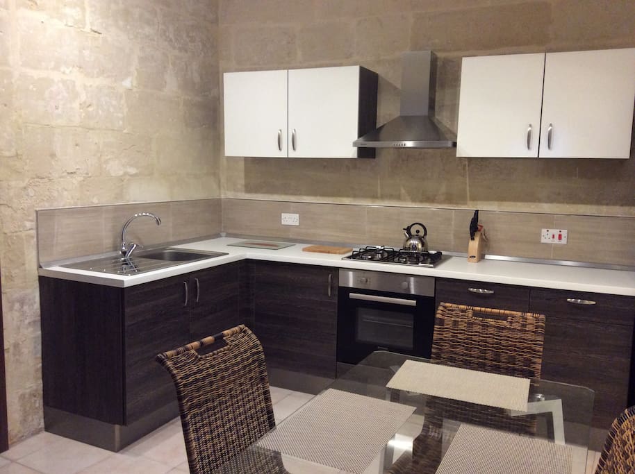 Kitchen/Dining