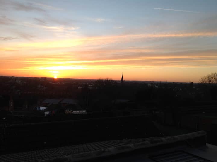 Double room, 7' bed, lovely view