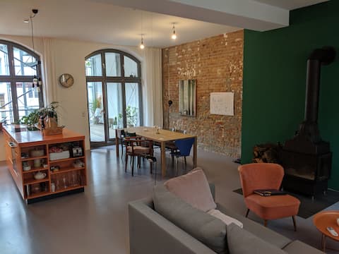 Top performing Airbnb: Cosy Family Loft in Berlin Schöneberg in Schöneberg