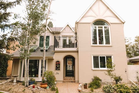 Ideal Stay for Frontier Days-10 min walk to gate