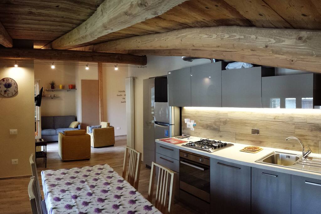 Villa Rostagno - Alloggio B.
Kitchen. The apartment B inside Villa Rostagno