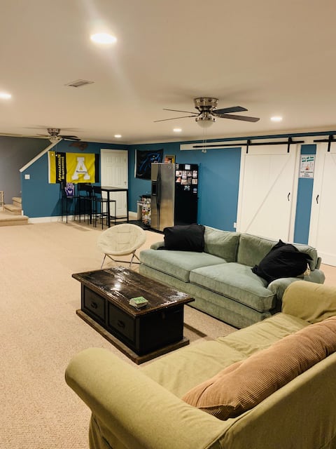 Top Airbnb: Semi-Private Finished Basement Central to Triad in Winston Salem