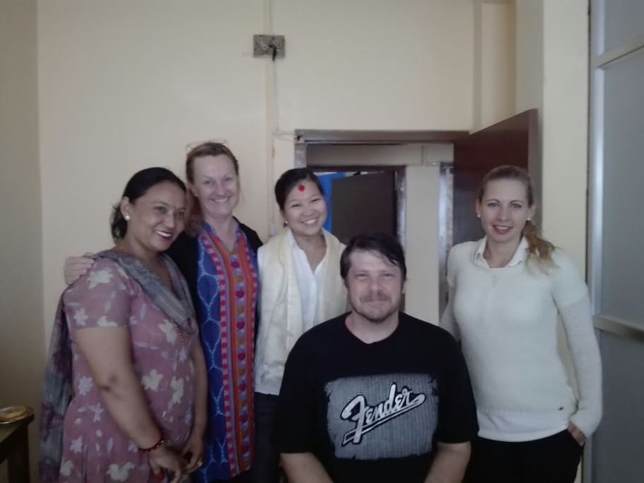 Group picture with our guest from UK,USA, Singapore and Germany!