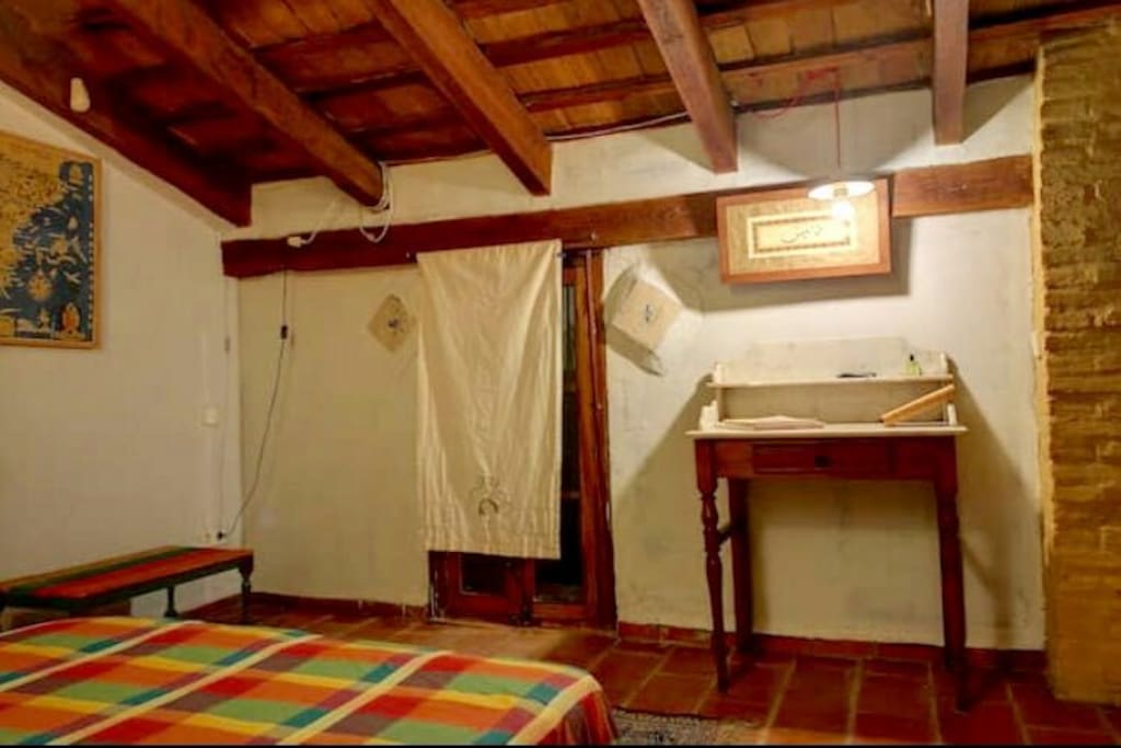 Habitación abuhardillada.