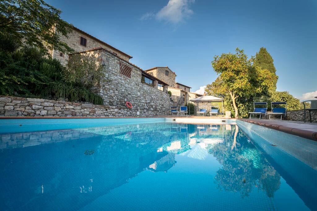 piscina in comune