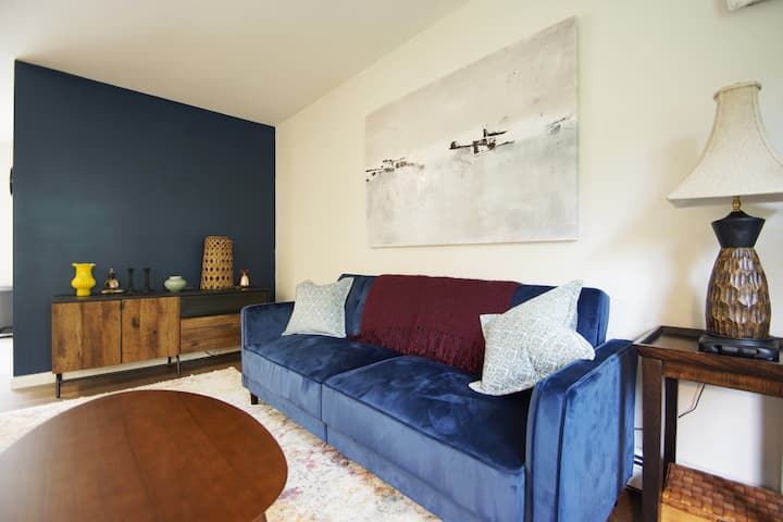 Serene & Spacious Getaway - Highland, NY