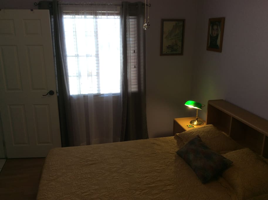 Recamara 1 con venta vista a jardín estacionamiento y calle