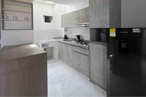 Top Airbnb: Affordable, nice and with a large balcony in Cali in Ciudad 2000