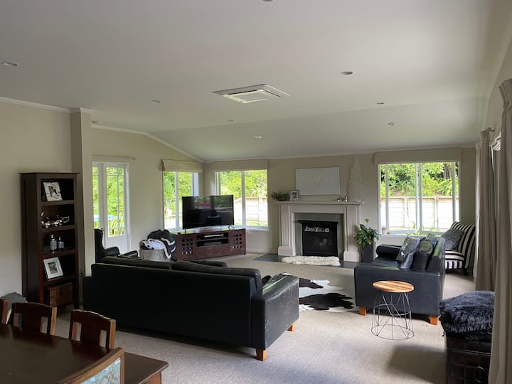 Woodford Lane - Havelock North