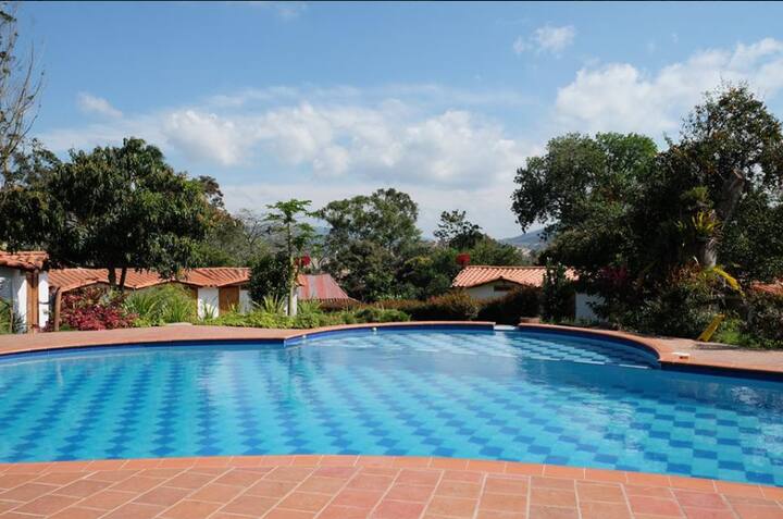 piedra partida hostal hoteles en