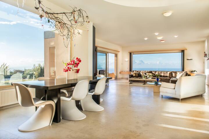 Villa Mariposa – Panoramic view – Near Chania city gallery image 2