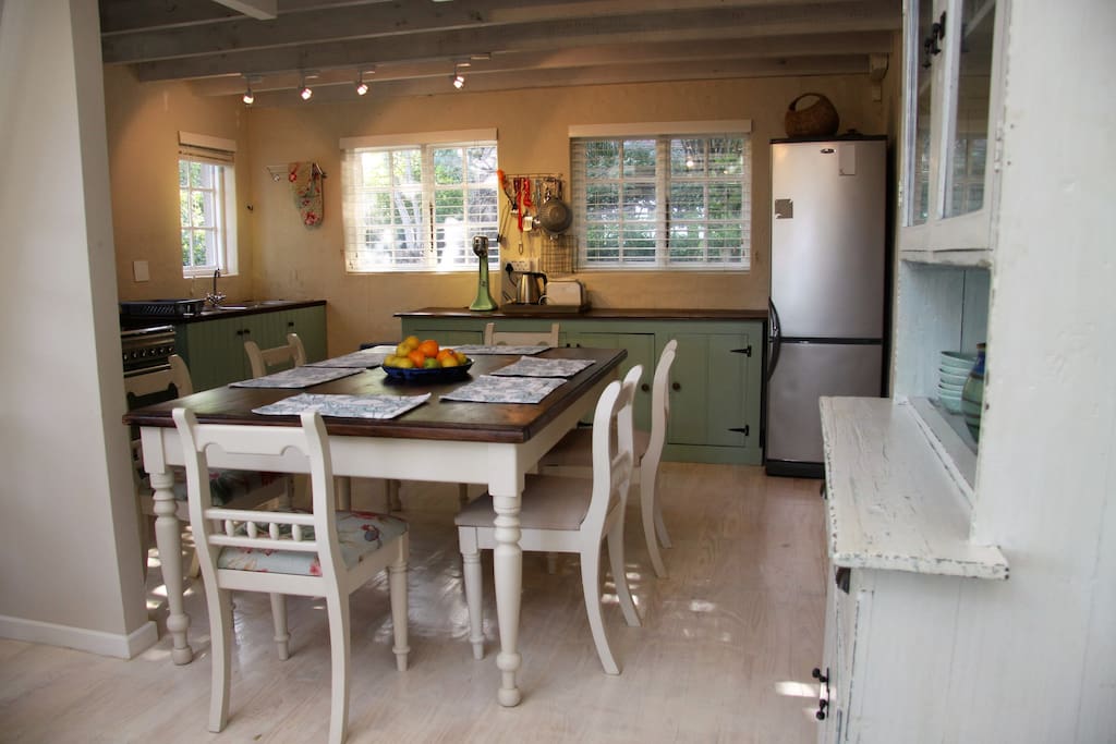 Kitchen / dining room