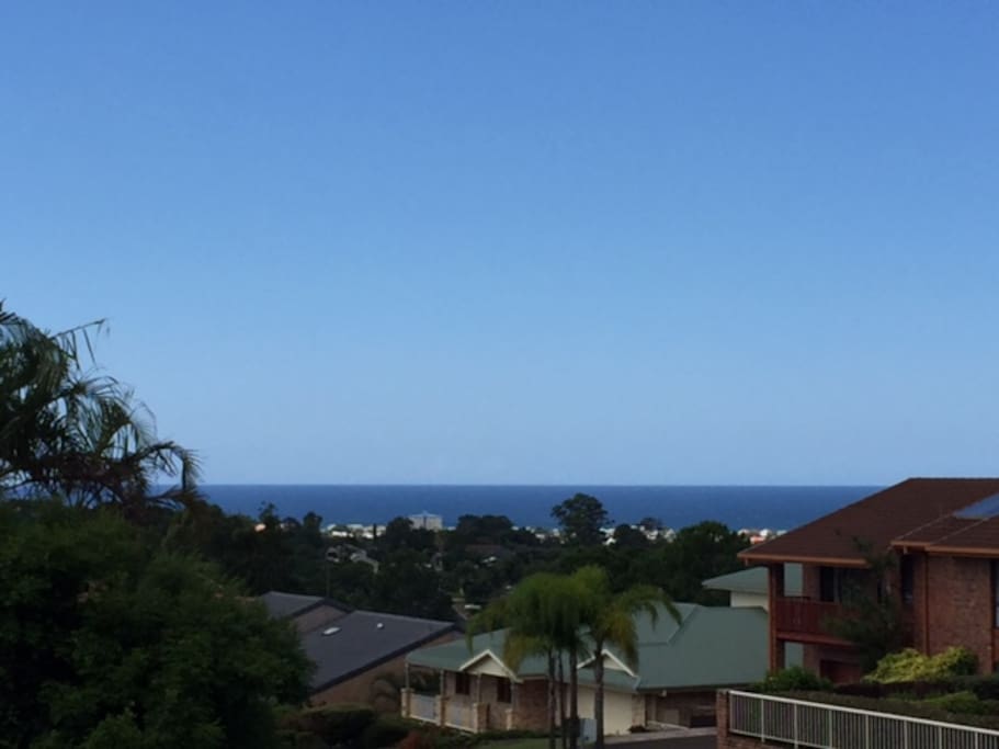 Ocean views from front deck and top balcony - beautiful sea breezes