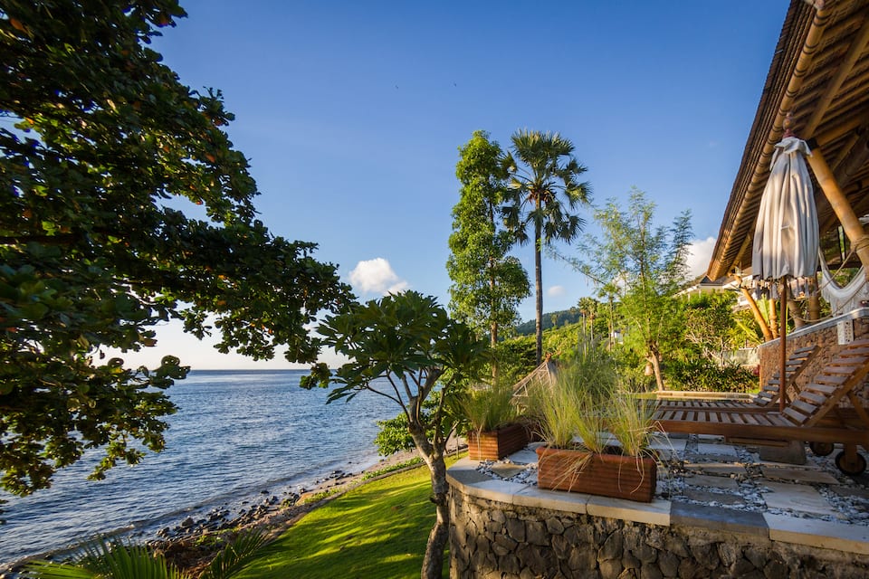 Villa Makara, a bamboo beach house facing Lombok, Abang, Bali, Indonesia, photo 10 of 10