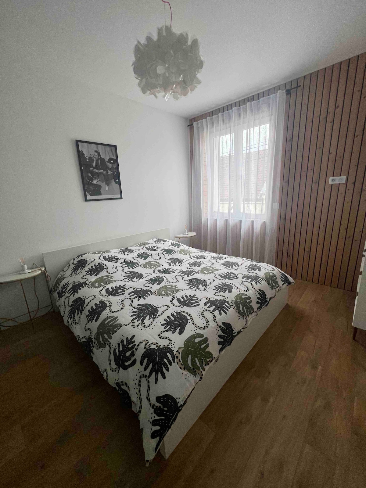 საძინებელი 1