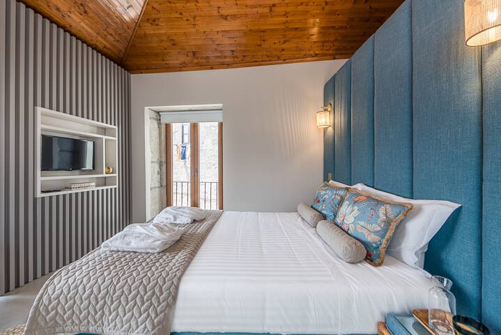 Victoria Project – House II – Private Parking gallery image 2