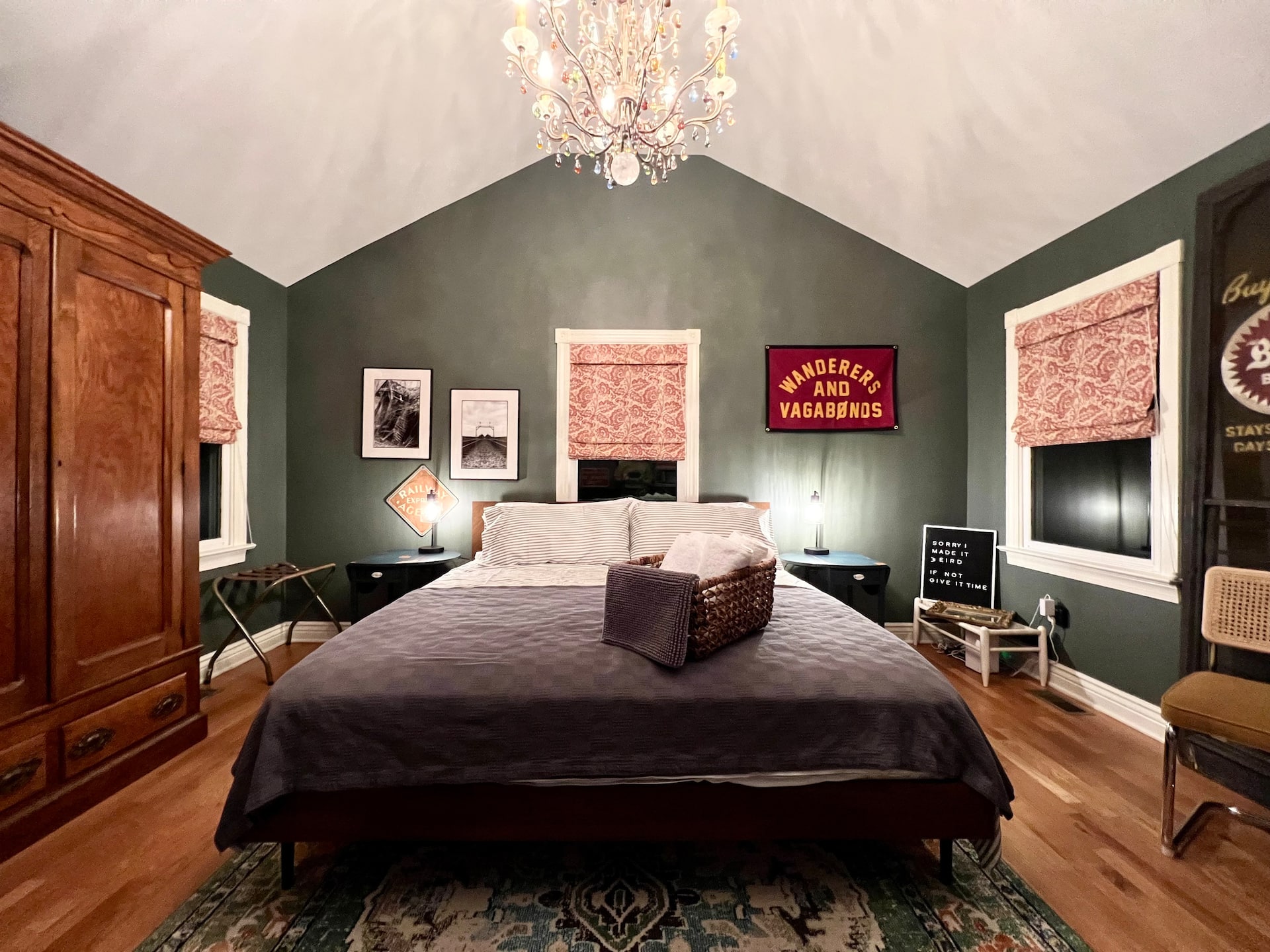 Charming, Private 1 Bedroom Suite in Downtown