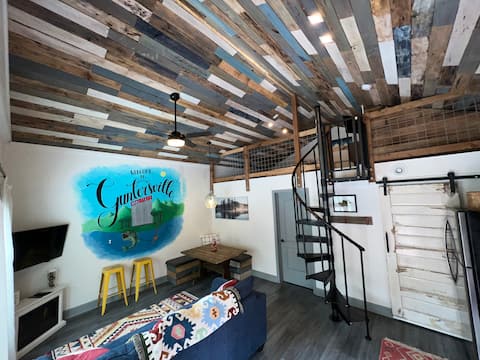 Bakers Loft, park up to 4 boats private location