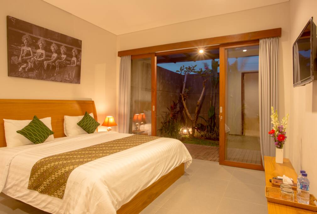 Clean, spacious & homey bedroom comes with a super comfortable double bed and high-quality linen. TV, AC, free & super fast WiFi access are also available to promote your comfort.