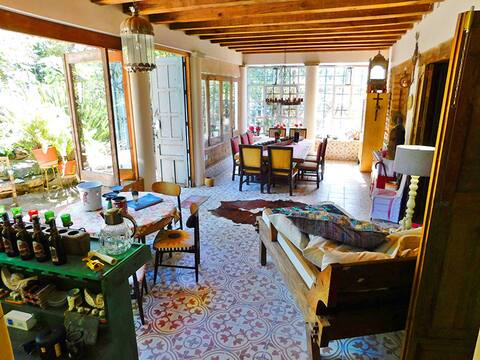 THE PERFECT GETAWAY HOME FOR FRIENDS AND FAMILY