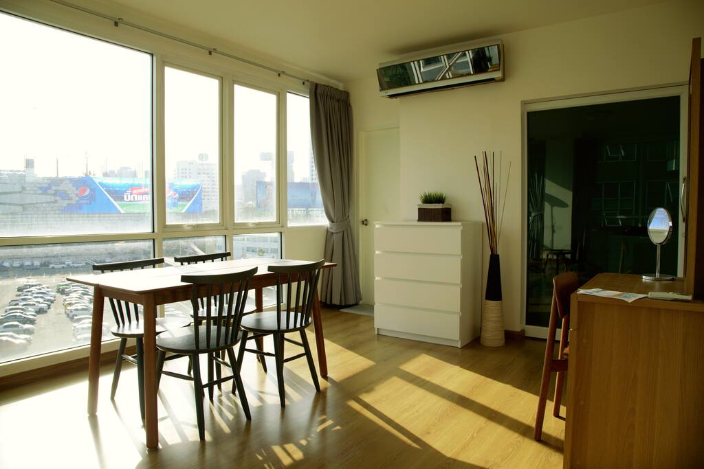 This corner is ready for your working time.