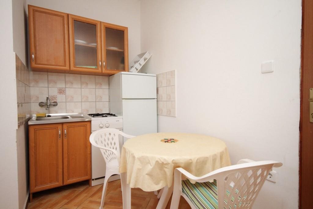 Kitchen, Surface: 1 m²