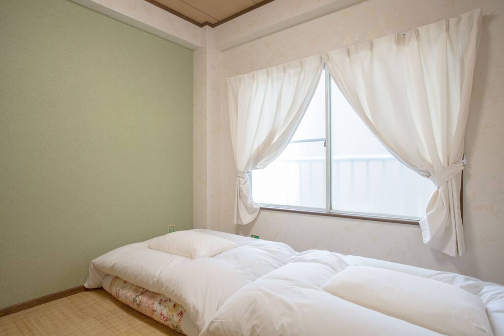 Bed room