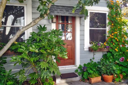 Private Garden Bedroom in lovely Victorian