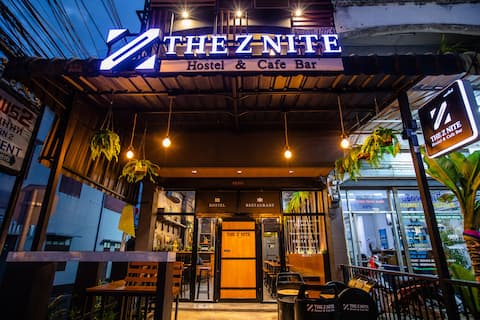 The Z Nite Cafe Bar-Mixed Dorm 2 rooms Phuket Town