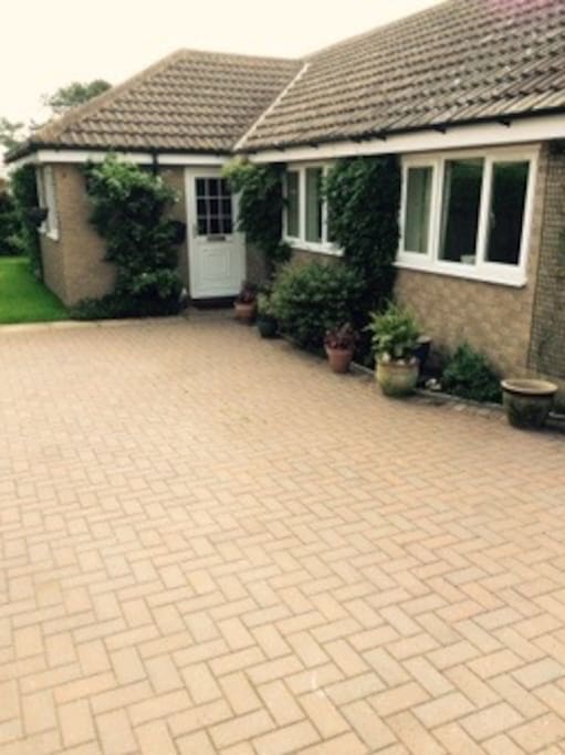 Catkin Cottage