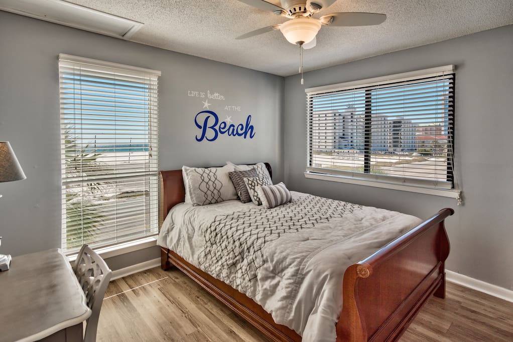 Guest bedroom
