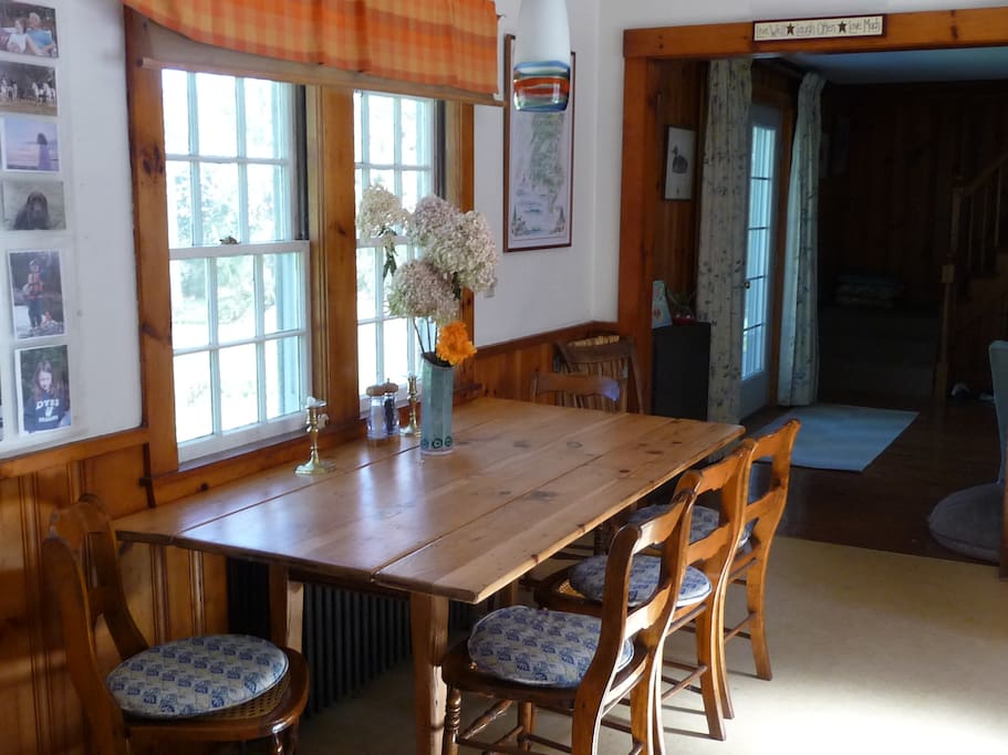 Eat in kitchen