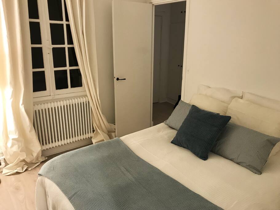 La chambre a coucher au calme sur cour