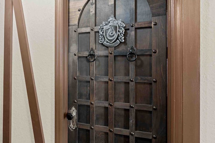 Door to the Slytherin dungeon