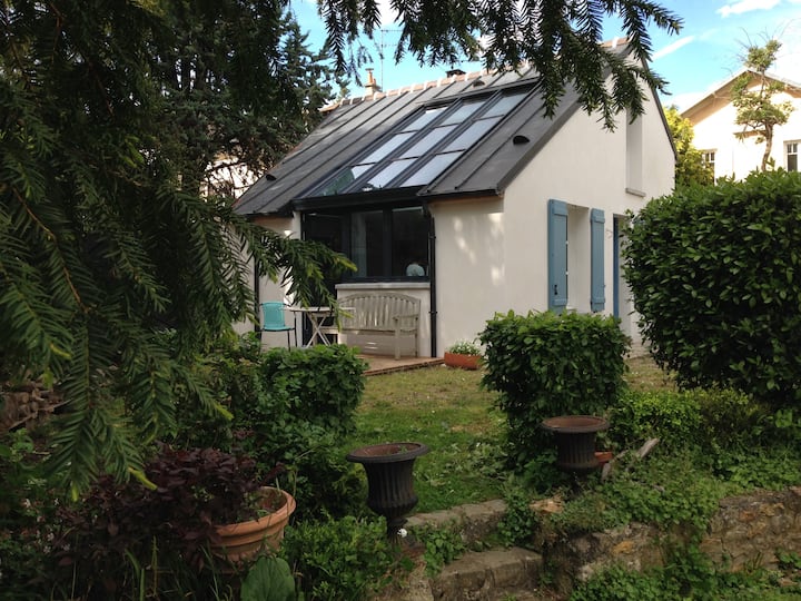Atelier D'artiste Dans La Verdure - Bougival