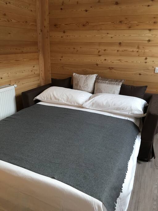 Divano letto in soggiorno